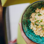 Cous cous con olio extravergine di oliva e verdure, un piatto etnico facile e gustoso